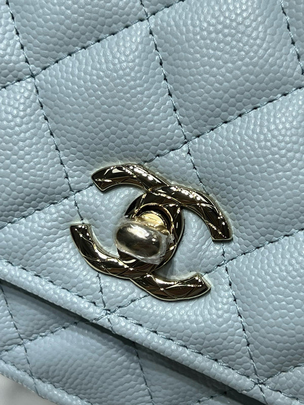 cc 25S Woc Top Handle 19cm Cloud Blue Grained Calfskin Light Gold Hardware