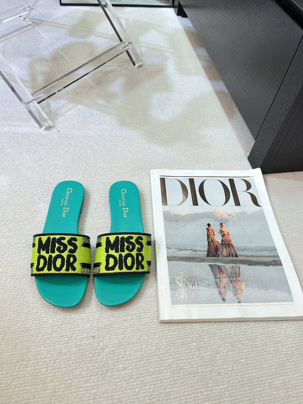 dway slide embroidered lime blue cotton