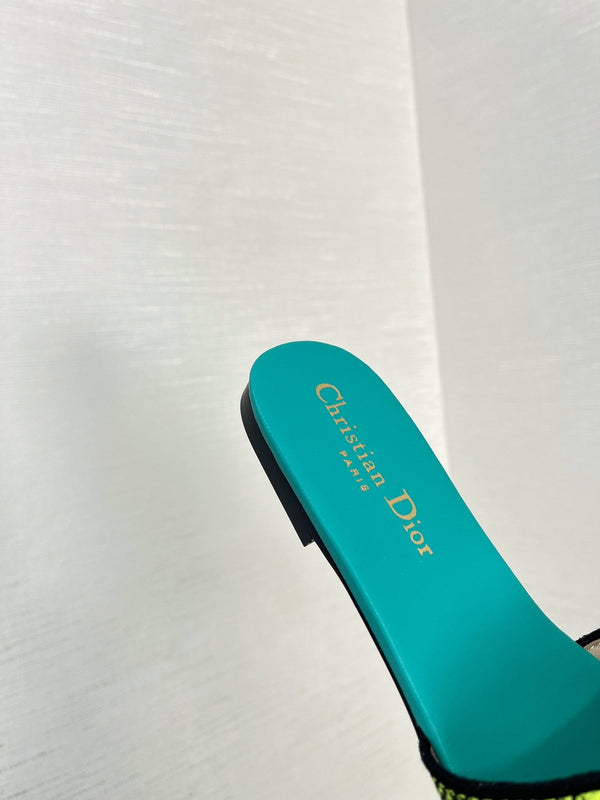 dway slide embroidered lime blue cotton