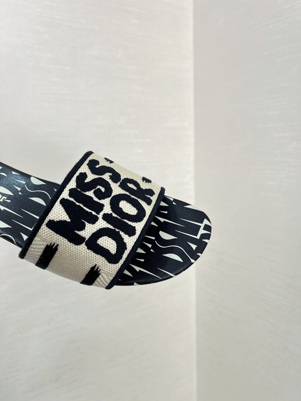 dway slide embroidered cotton black miss cd alllover motif