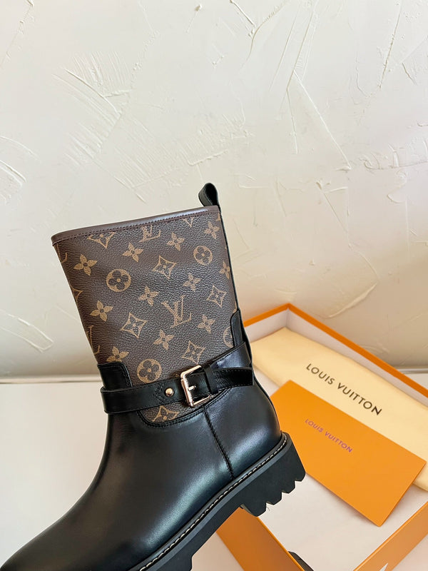 TERRITORY FLAT ANKLE BOOT IN BLACK MIX CHOCOLATE BROWN MONOGRAM CALFSKIN