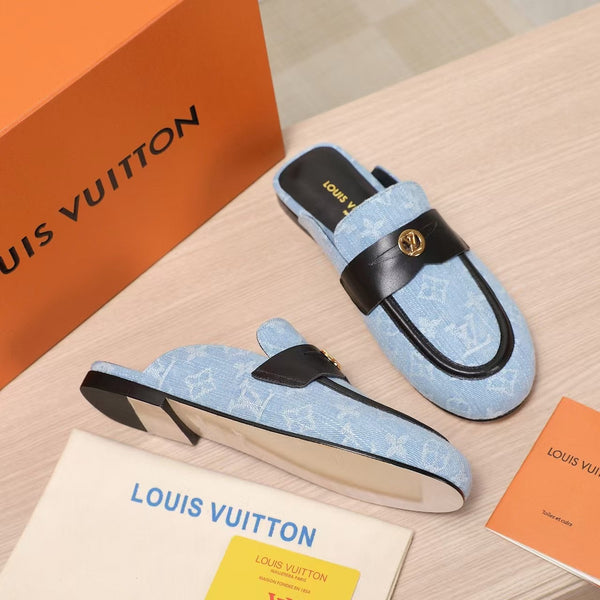 LV 25C Flat Mule Blu Pastello Monogram Pelle di Vacchetta 218316