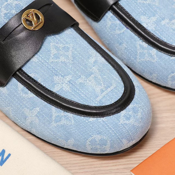 LV 25C Flat Mule Blu Pastello Monogram Pelle di Vacchetta 218316