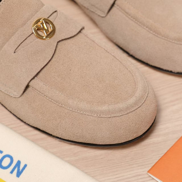 LV 25C Flat Mule Cream Suede 218312