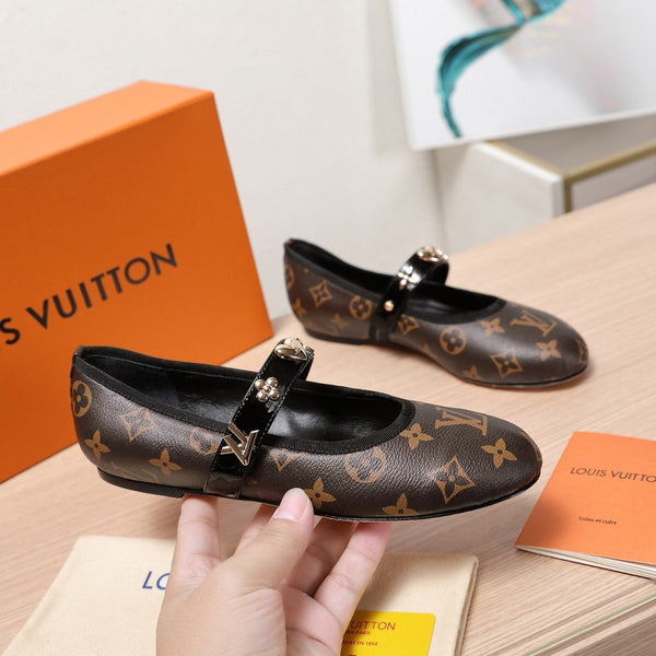 LV 25C Romy Flat Caramel Brown Monogram Con logo dorato Pelle di pecora 218308