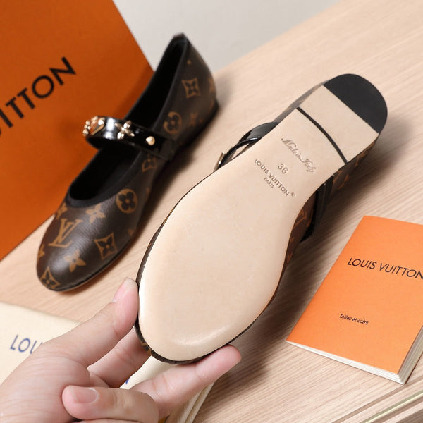 LV 25C Romy Flat Caramel Brown Monogram Con logo dorato Pelle di pecora 218308