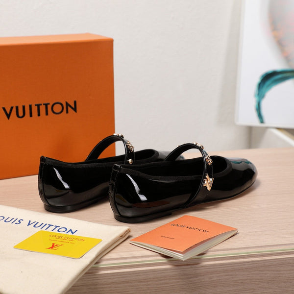 LV 25C Romy Flat Black Patent calf Leather With gold logo 218307