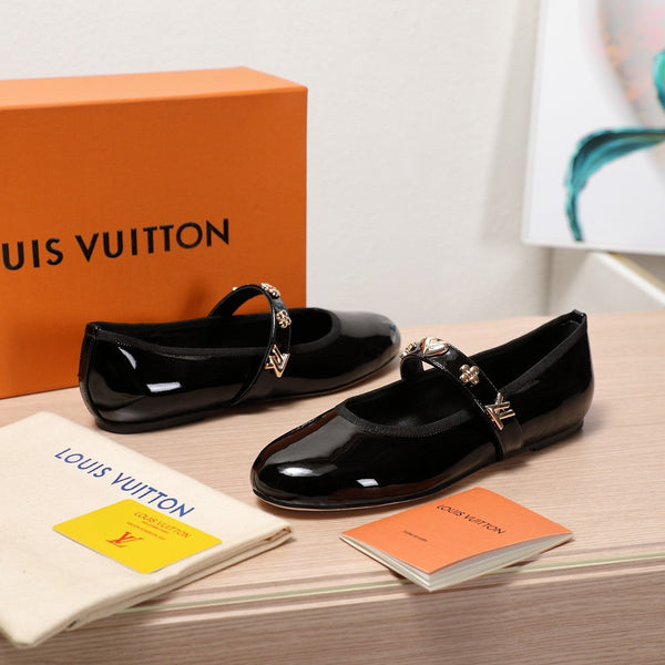 LV 25C Romy Flat Black Patent calf Leather With gold logo 218307