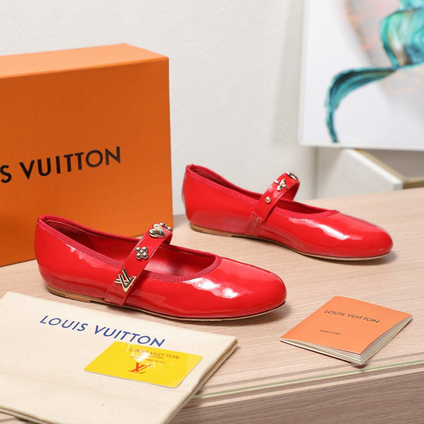 LV 25C Romy Flat Rosso Pelle di vitello verniciata Con logo dorato 218306