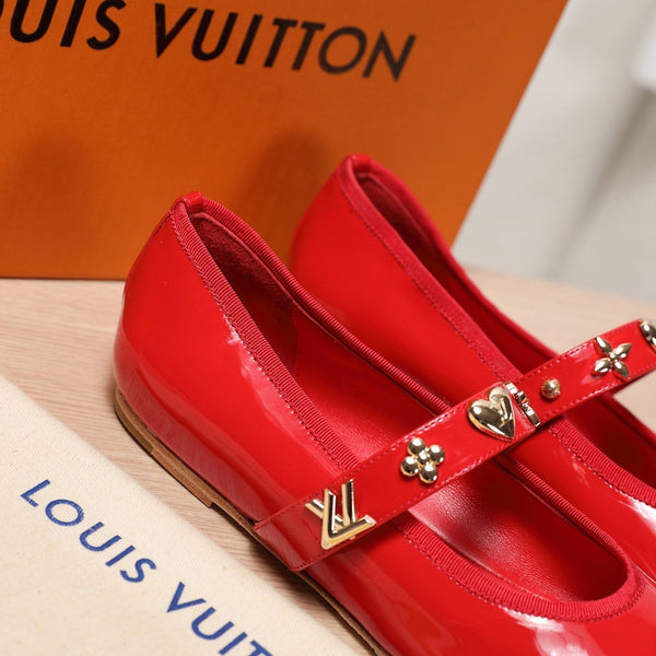 LV 25C Romy Flat Rosso Pelle di vitello verniciata Con logo dorato 218306
