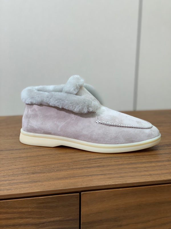 LP Open Walk Chukka Boot Powder Pearl Suede Lamb Fur
