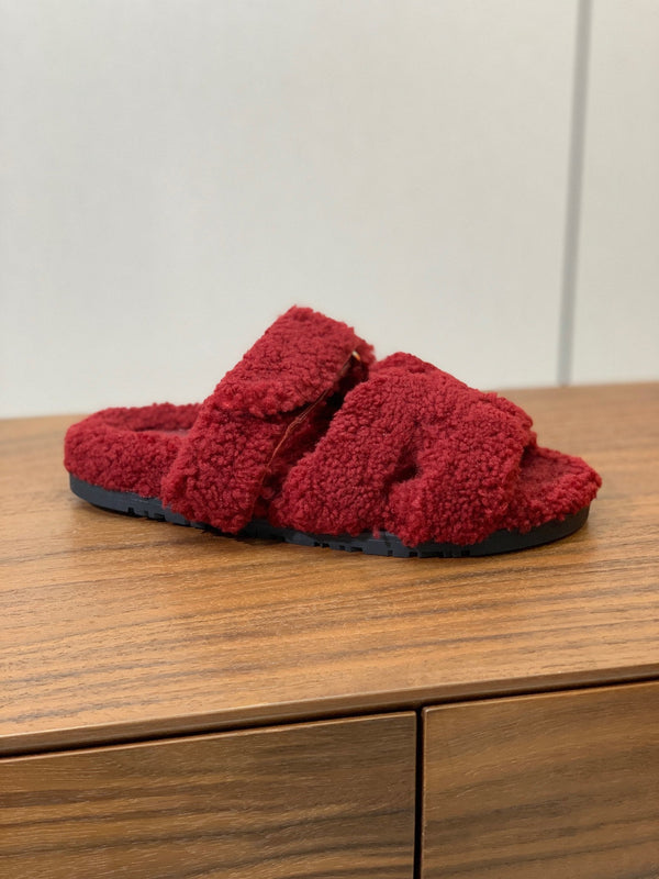 HM Chypre Sandal In Red Lamb Wool 984177