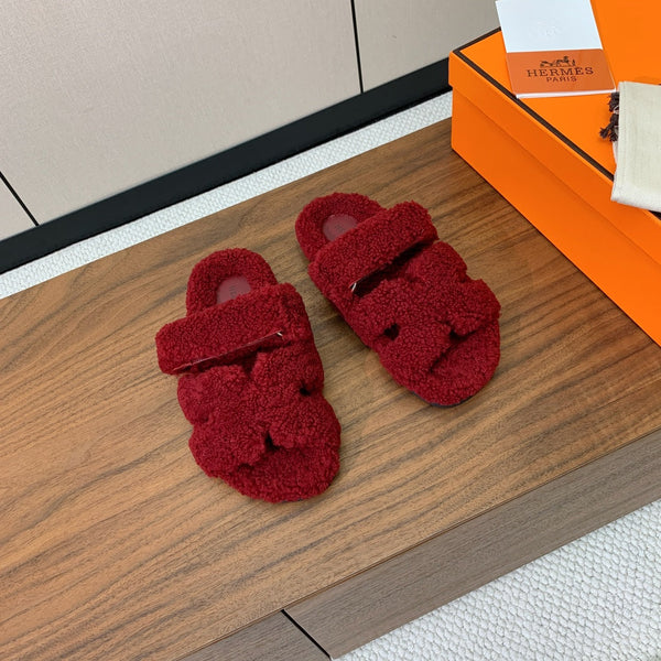 HM Chypre Sandal In Red Lamb Wool 984177