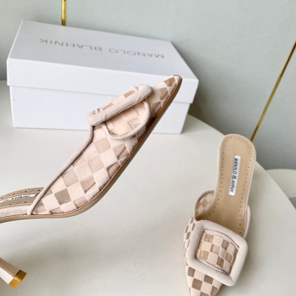 Manolo Mules Latest Checkerboard Beige Fabric Leather 528011