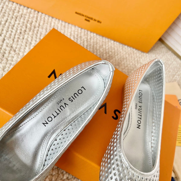 LV Shake Flat Ballerina Silver Cowhide