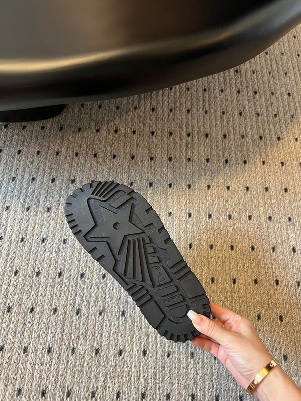 Sandalo CD Dioract 40mm in pelle scamosciata nera e fodera in pile