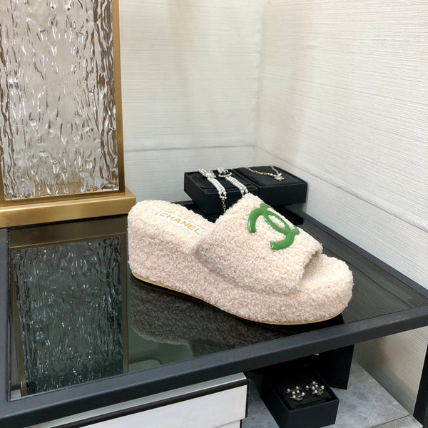 CC Wedge Sandal Beige Wool