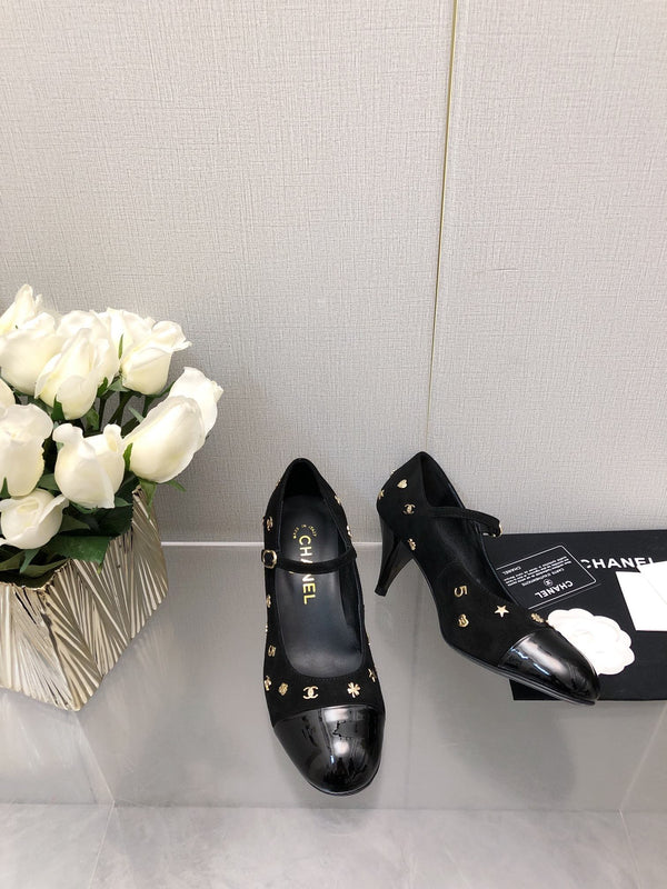 MARY JANE BLACK SUEDE AND LAMBSKIN ATTACH METAL