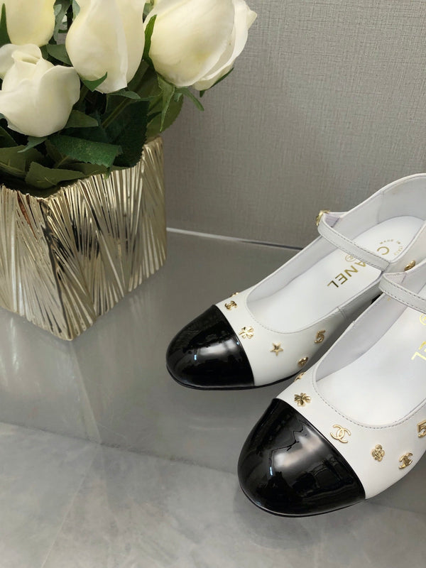 MARY JANE WHITE MIX BLACK LAMBSKIN ATTACH METAL