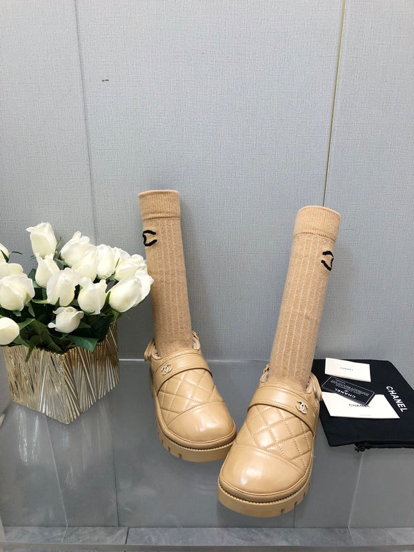 PANTOFOLE CON PLATEAU IN PELLE DI AGNELLO BEIGE CREMA