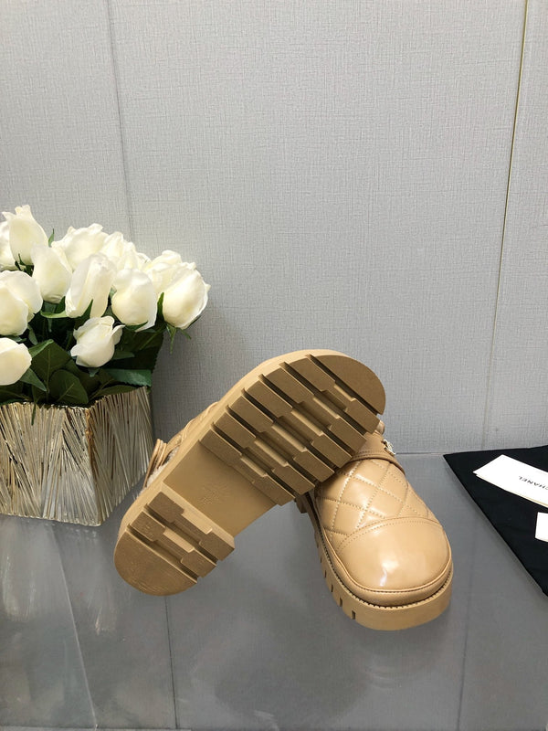 PANTOFOLE CON PLATEAU IN PELLE DI AGNELLO BEIGE CREMA