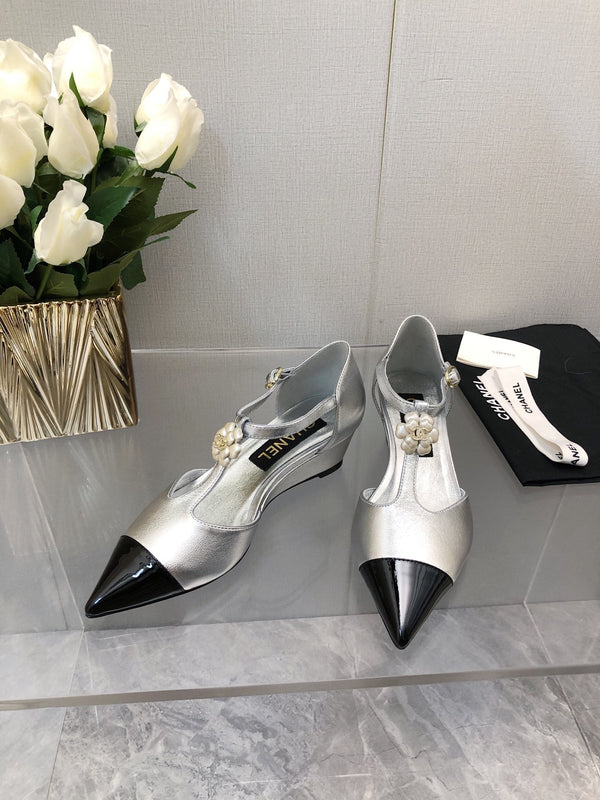 CAMELLIA CAP JANE SANDALS IN SILVER MIX BLACK LAMBSKIN