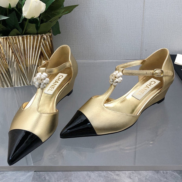 CAMELLIA CAP JANE SANDALS IN GOLD MIX BLACK LAMBSKIN