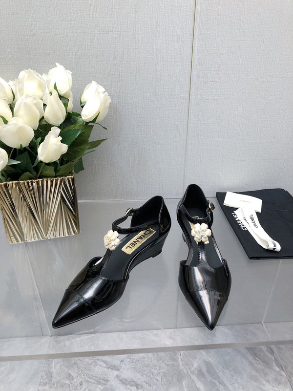 SANDALI CAMELLIA CAP JANE IN PELLE DI AGNELLO NERA