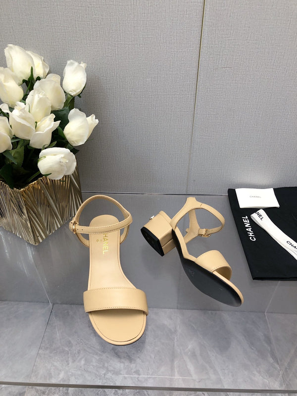 SANDALO CON TACCO A BLOCCO 5 CM IN PELLE DI AGNELLO MARRONE SABBIA