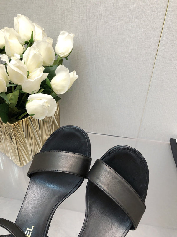 BLOCK HEEL 5 CM SANDAL IN BLACK LAMBSKIN