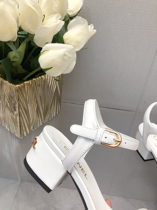 BLOCK HEEL 5 CM SANDAL IN WHITE LAMBSKIN