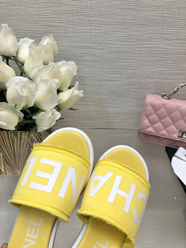 CC 25C Mid Heel Mule Yellow Fabric Material 212958