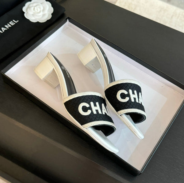 mule sandal 45 black white fabric embroidery