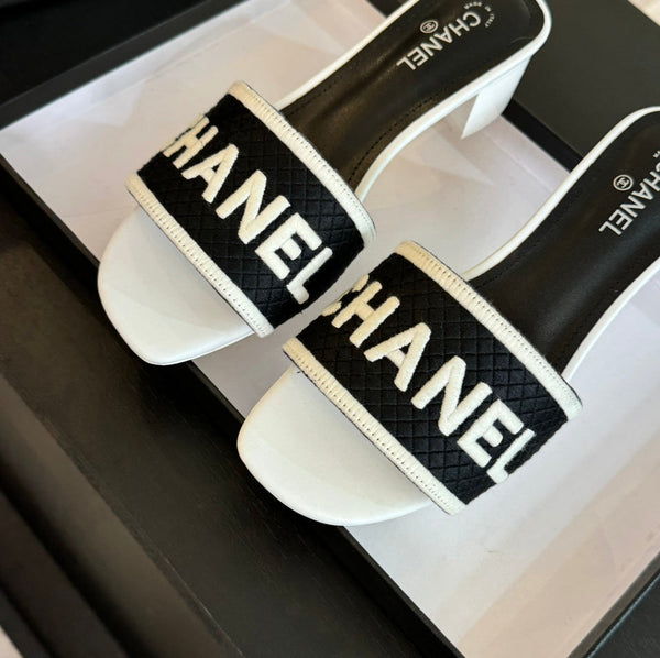 mule sandal 45 black white fabric embroidery