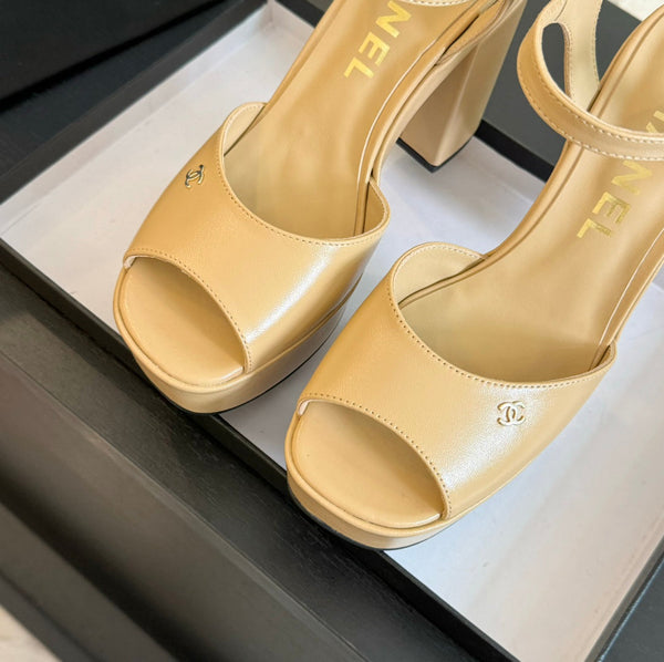 HIGH HEEL PLATFORM SANDALS IN SAND YELLOW CALFSKIN