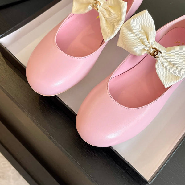 BALLERINA IN PELLE DI AGNELLO ROSA CHIARO CON FIOCCO BIANCO