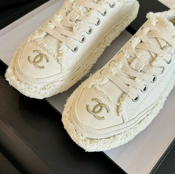 cc low sneaker white denim embroidery canvas