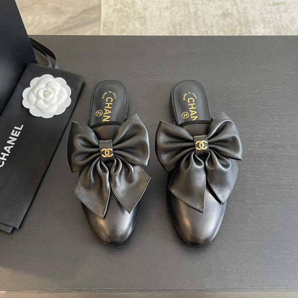 SANDALI BASSI BIG BOW IN PELLE DI AGNELLO NERA