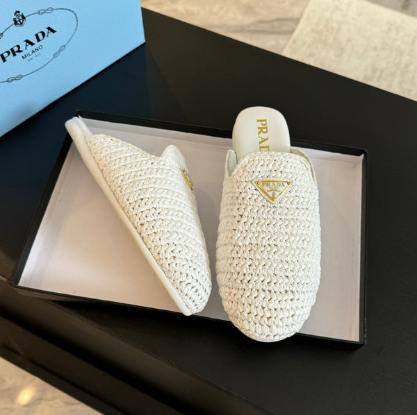 PRA MULES ALL'UNCINETTO IN PELLE DI AGNELLO BIANCA