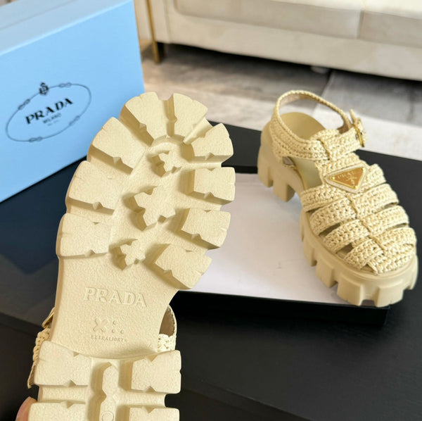 SANDALI A GABBIA IN PELLE DI AGNELLO GIALLO PASTELLO CON CROCHET MONOLITH PRA