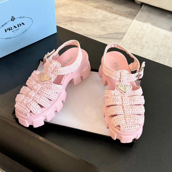 SANDALI A GABBIA IN PELLE DI AGNELLO ROSA CHIARO CON CROCHET MONOLITH PRA