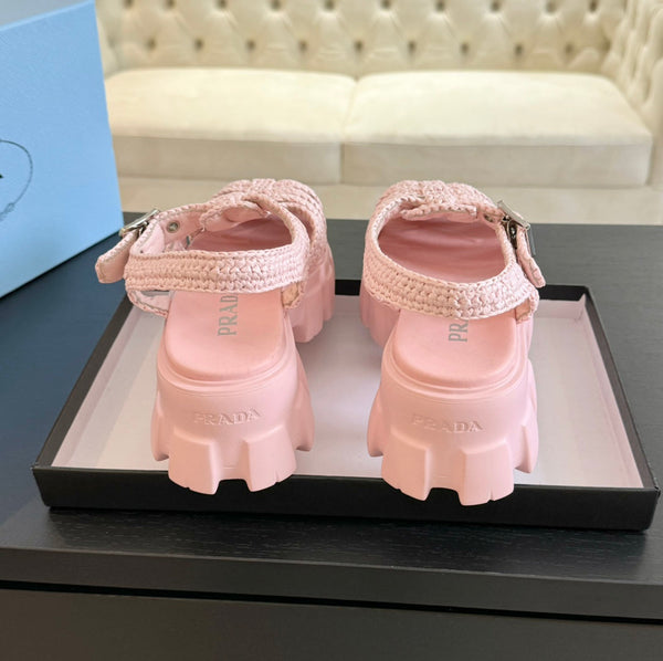 SANDALI A GABBIA IN PELLE DI AGNELLO ROSA CHIARO CON CROCHET MONOLITH PRA