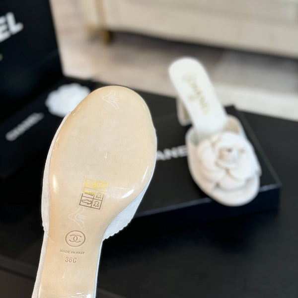CC Mules 80mm White Suede