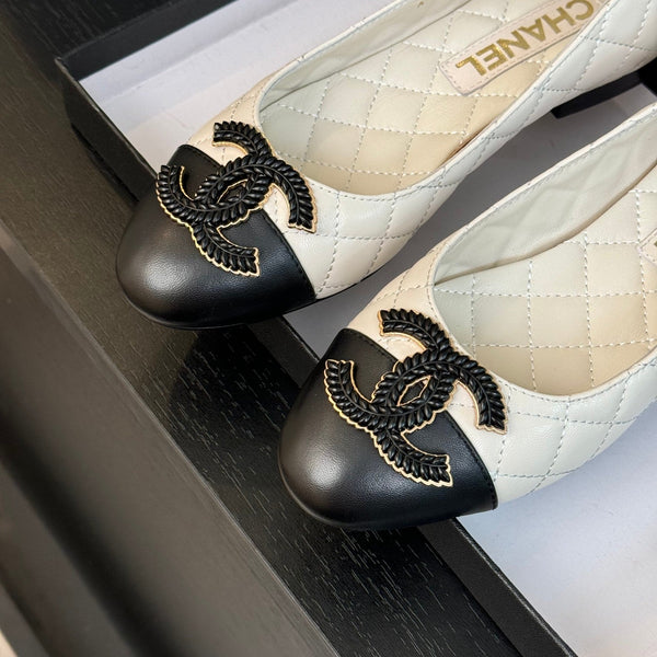 ballet flat white quilted lambskin large black cc logo