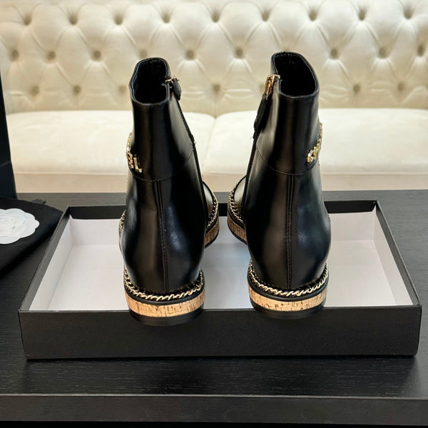 CC Ankle Boots 20mm Black Chain Calfskin