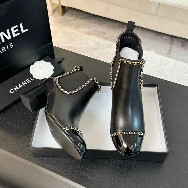 CC Ankle Boots Black Chain Cowhide