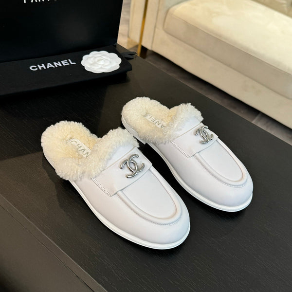 CC Mule White Calfskin Lamb Wool