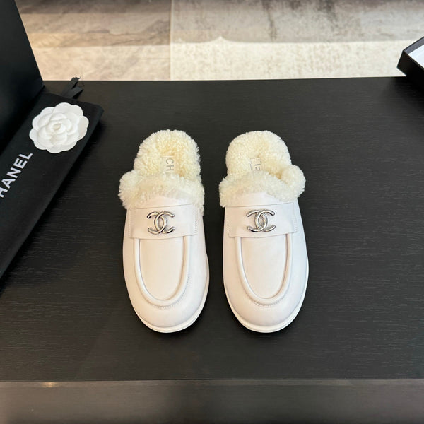 CC Mule White Calfskin Lamb Wool