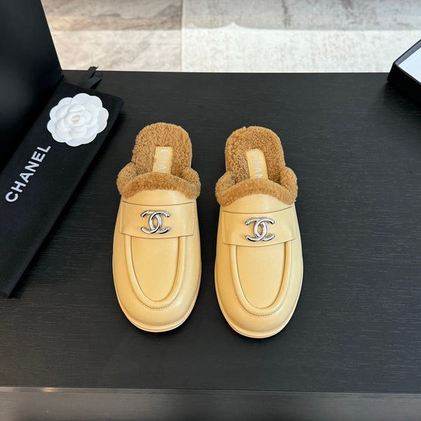 CC Mule Beige Calfskin Lamb Wool