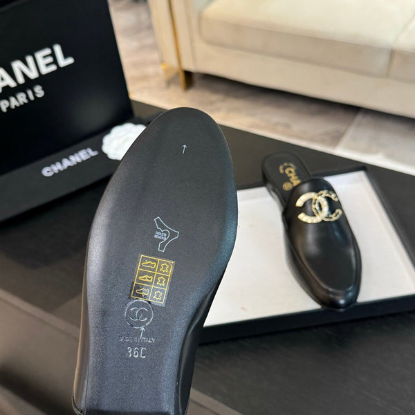 CC Mule Black Calfskin Double C Diamond